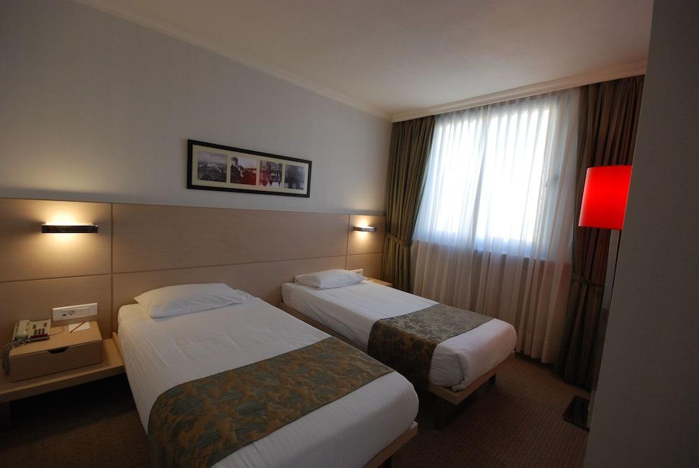 Eresin Hotels Taxim & Premier Istanboel Buitenkant foto